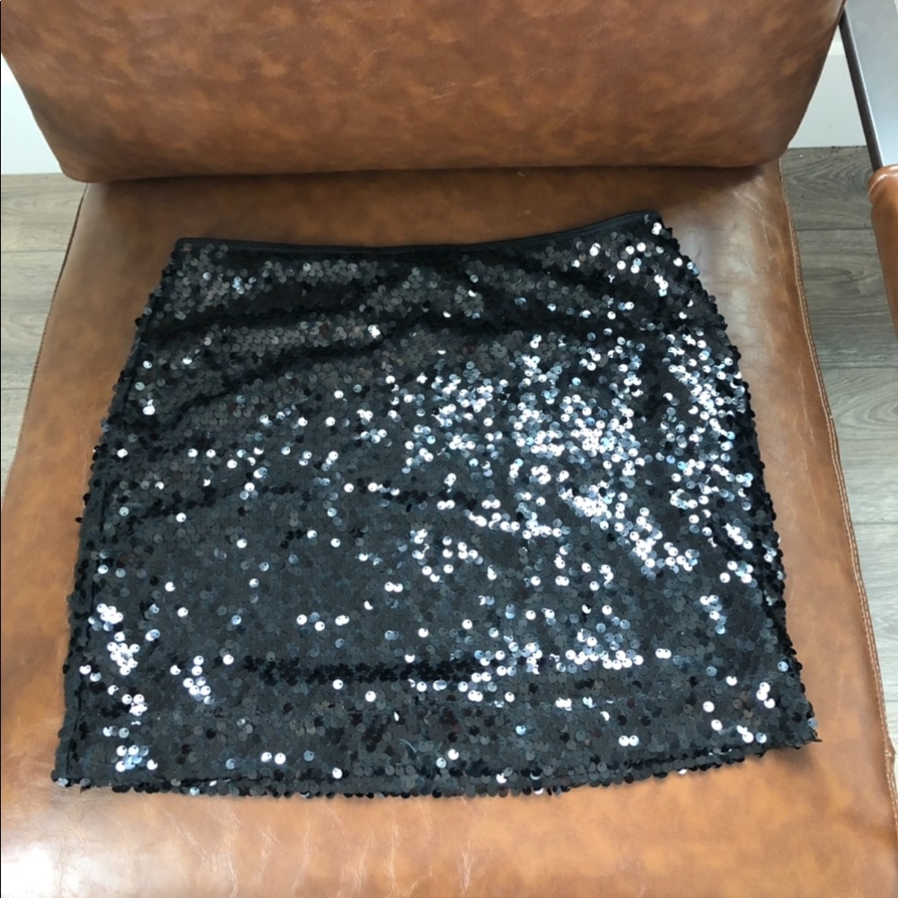 Express Sequin skirt